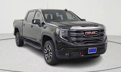 2024 GMC Sierra AT4