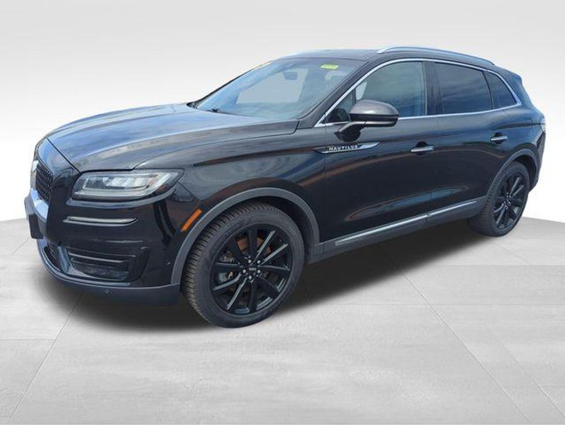 2020 Lincoln Nautilus — a typically priced live listing