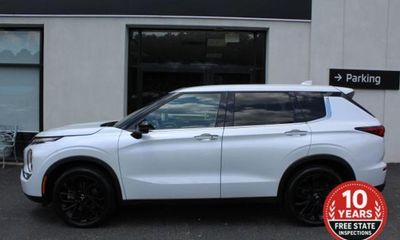 2022 Mitsubishi Outlander SE Black Edition