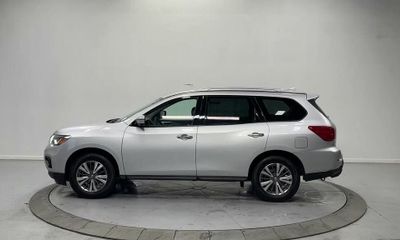2020 Nissan Pathfinder SL