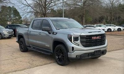 2023 GMC Sierra Elevation