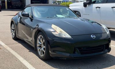 2010 Nissan 370Z Touring Roadster