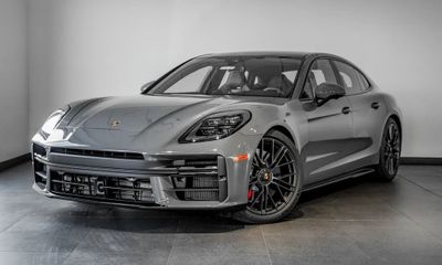 2026 Porsche Panamera GTS