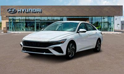 2025 Hyundai Elantra Limited