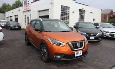 2019 Nissan Kicks S