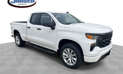 2026 Chevrolet Silverado Custom