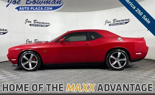2012 Dodge Challenger SRT8