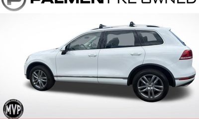 2016 Volkswagen Touareg Sport FSI Only