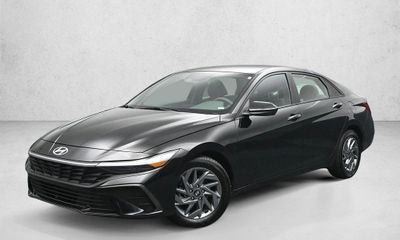 2024 Hyundai Elantra SEL