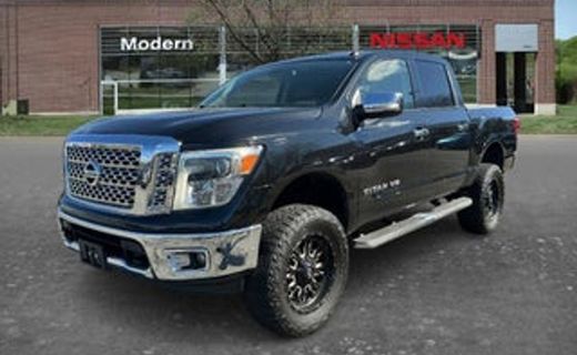 2017 Nissan Titan SV