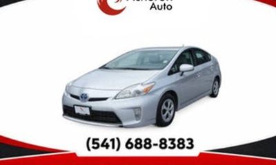 2014 Toyota Prius TWO