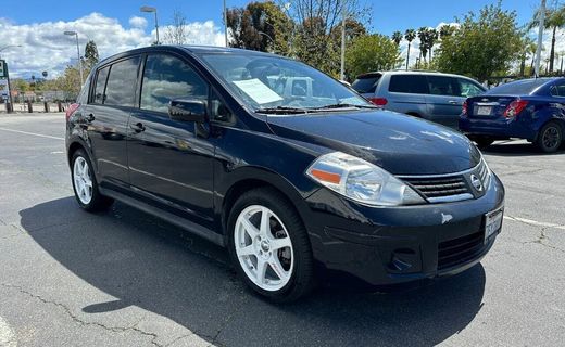 2009 Nissan Versa S 18