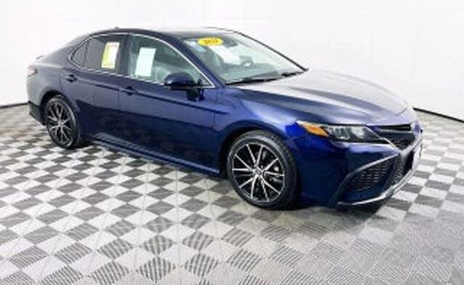 2022 Toyota Camry SE