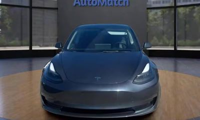 2023 Tesla Model 3 Performance