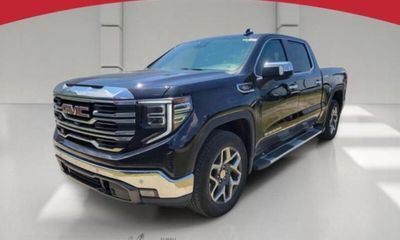 2024 GMC Sierra SLT