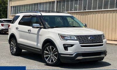 2018 Ford Explorer Platinum