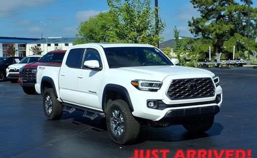 2023 Toyota Tacoma SR5