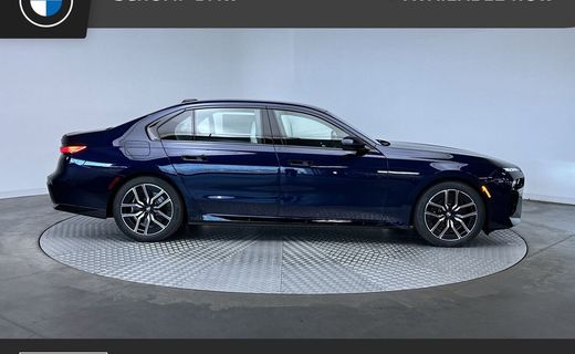 2026 BMW 740I