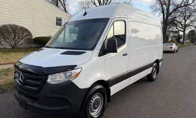 2022 Mercedes-Benz Sprinter 907 VS30