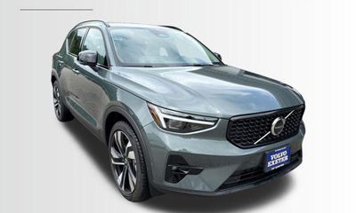 2026 Volvo XC40 Ultra Dark