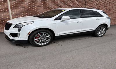 2022 Cadillac XT5 Sport