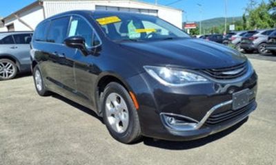 2018 Chrysler Pacifica Touring Plus