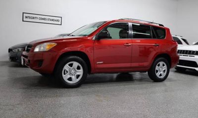 2012 Toyota RAV4 Standard