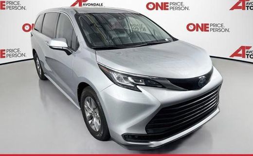2021 Toyota Sienna LE