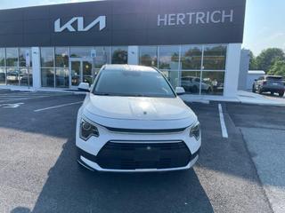 2023 Kia Niro EX