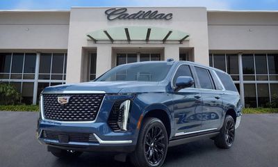 2026 Cadillac Escalade ESV Luxury