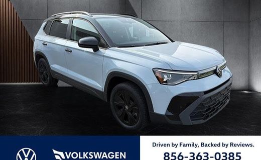2025 Volkswagen Taos SE Black