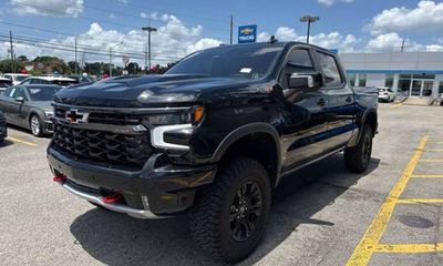 2025 Chevrolet Silverado ZR2