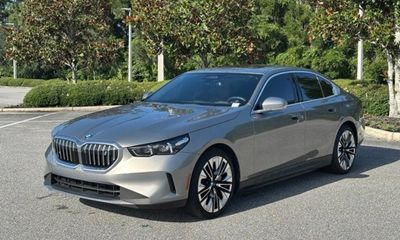 2025 BMW I5 eDrive40