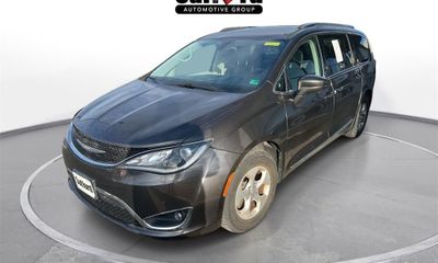 2017 Chrysler Pacifica Touring L Plus