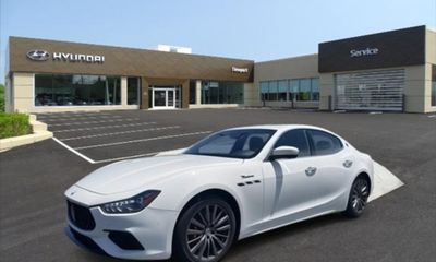 2022 Maserati Ghibli Modena