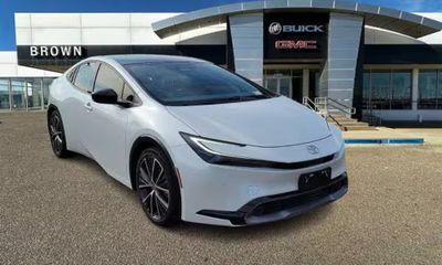 2023 Toyota Prius LE