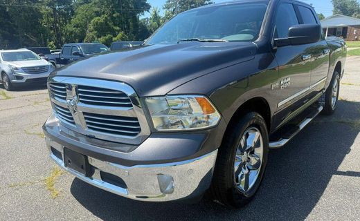 2018 Ram 1500 SLT