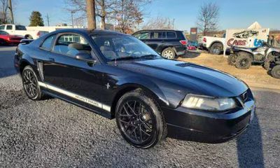 2002 Ford Mustang Base