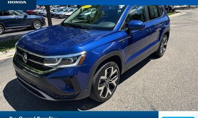 2023 Volkswagen Taos 4Motion SEL
