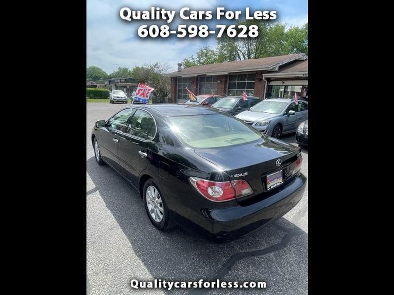 2004 Lexus ES — a typically priced live listing