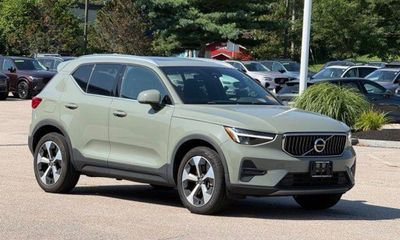 2024 Volvo XC40