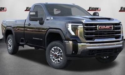 2026 GMC Sierra HD AT4