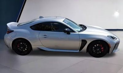 2025 Toyota GR86 Premium