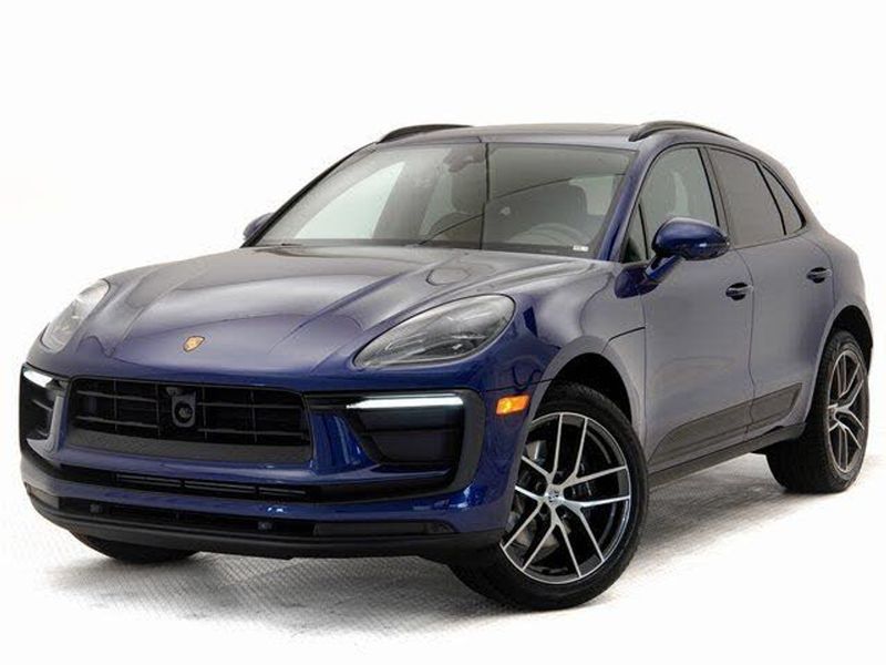 2025 Porsche Macan — a typically priced live listing