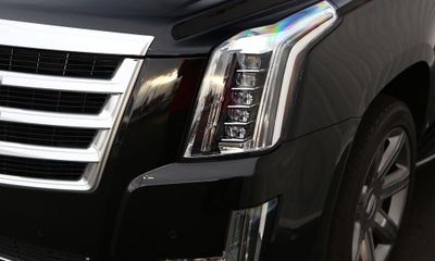 2019 Cadillac Escalade Luxury