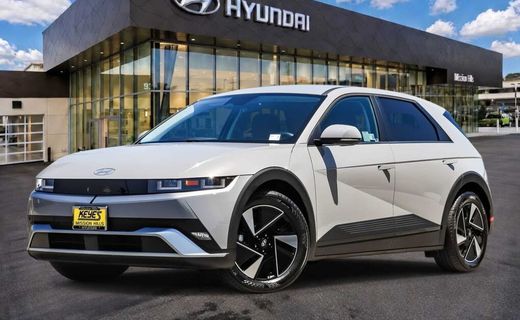 2026 Hyundai Ioniq 5 SEL
