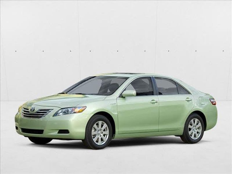 2008 Toyota Camry — a typically priced live listing