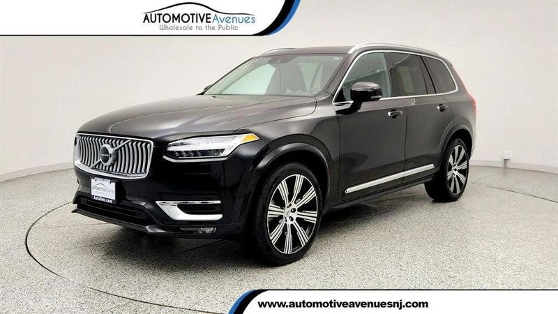 2021 Volvo XC90 — a typically priced live listing