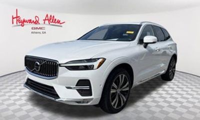 2022 Volvo XC60 Momentum