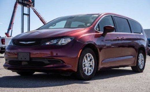 2022 Chrysler Voyager LX